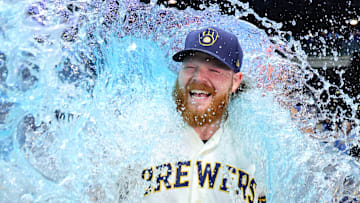 Miami Marlins v Milwaukee Brewers