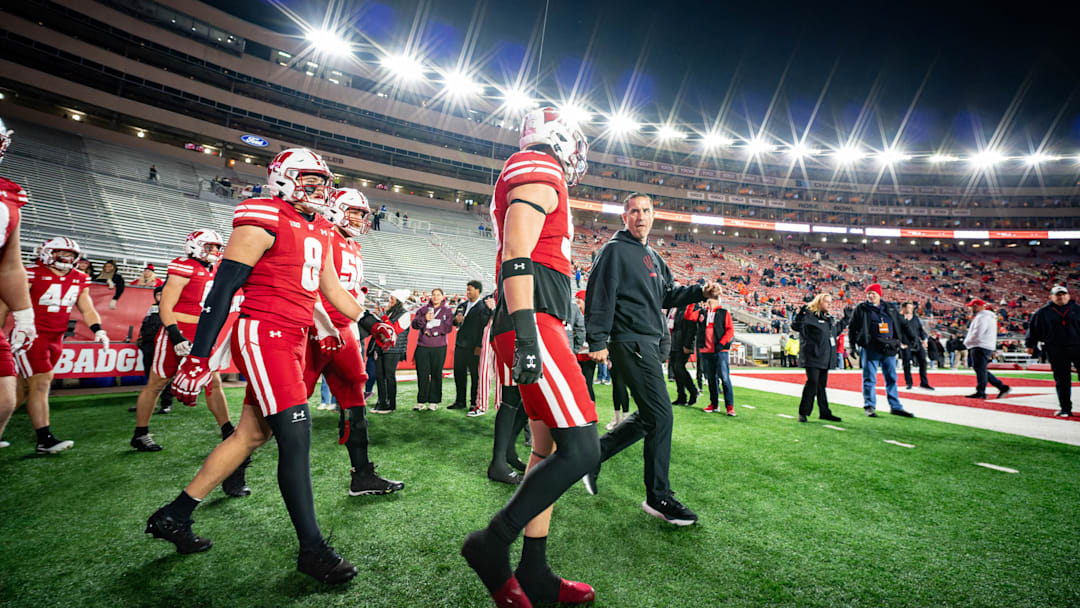 Wisconsin Badgers vs. Illinois Fighting Illini