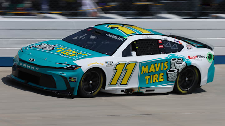 Denny Hamlin, Joe Gibbs Racing, Dover Motor Speedway, NASCAR