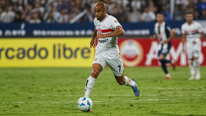 Lucas Moura será um dos titulares do São Paulo contra o Bahia Lucas Moura será um dos titulares do São Paulo contra o Bahia