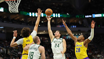 Los Angeles Lakers v Milwaukee Bucks