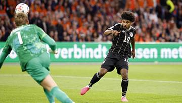 Karim Adeyemi lässt gegen die Niederlande eine Großchance liegen Karim Adeyemi lässt gegen die Niederlande eine Großchance liegen