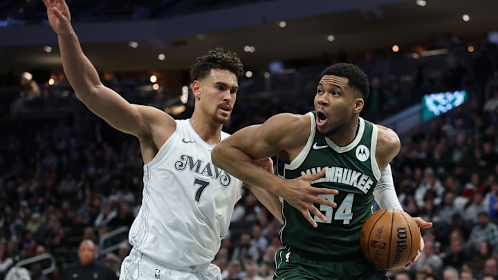 Dallas Mavericks v Milwaukee Bucks