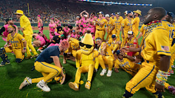 The Savannah Bananas v The Party Animals