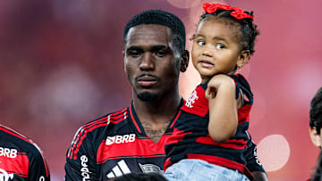 Evertton Araújo pode trocar o Flamengo pelo Grêmio em 2026