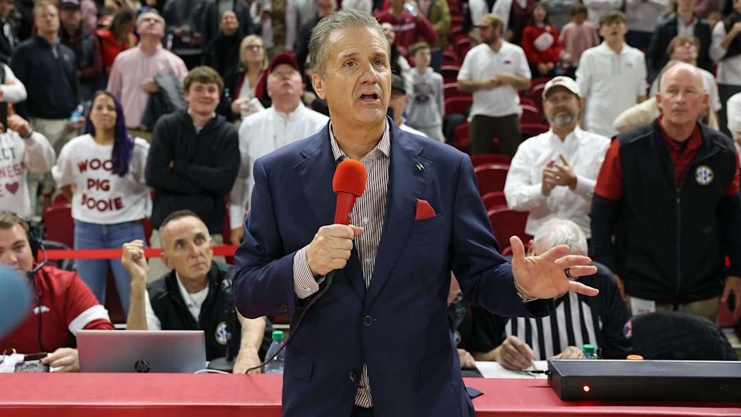 Calipari addresses the crowd after a win over Louisville on Wednesday night.