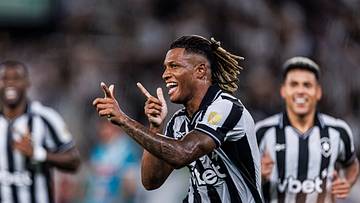 Danilo, do Botafogo, mira retorno à Europa, mas no Brasil a prioridade é o Palmeiras