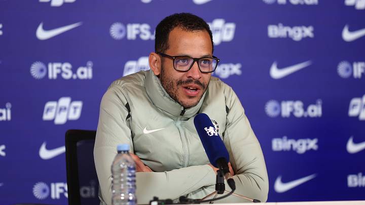 Liam Rosenior sera-t-il l'entraîneur de Chelsea la saison prochaine ? Liam Rosenior sera-t-il l'entraîneur de Chelsea la saison prochaine ?