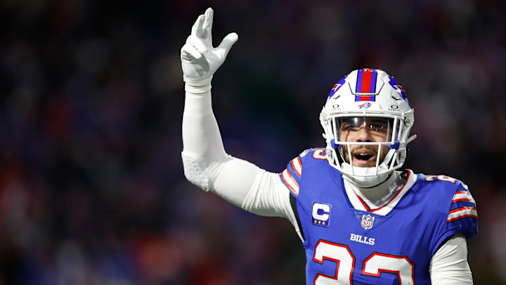 Safety Micah Hyde during a New York Jets v Buffalo Bills game