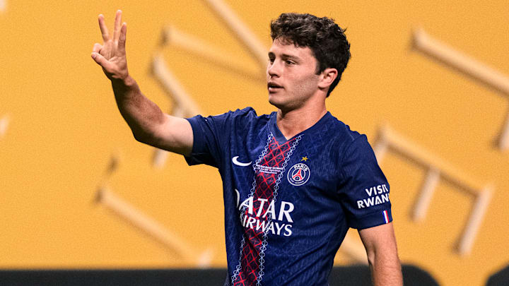 Joao Neves, l'homme à tout faire du PSG. Joao Neves, l'homme à tout faire du PSG.