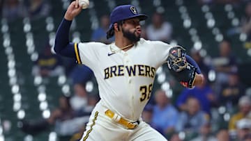 Miami Marlins v Milwaukee Brewers