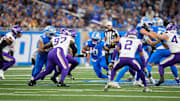 Detroit Lions running back Jahmyr Gibbs (0) runs against Minnesota Vikings during the first half at Ford Field in Detroit on Sunday, November 2, 2025.