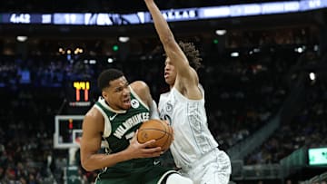 Dallas Mavericks v Milwaukee Bucks