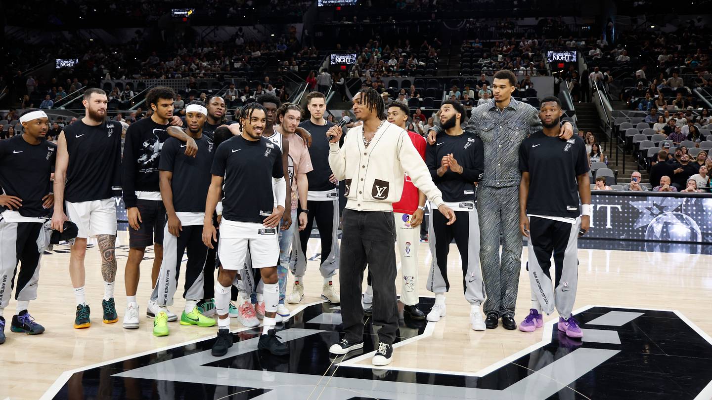 3 potentially available veteran wings the Spurs should consider - Vimarsana News