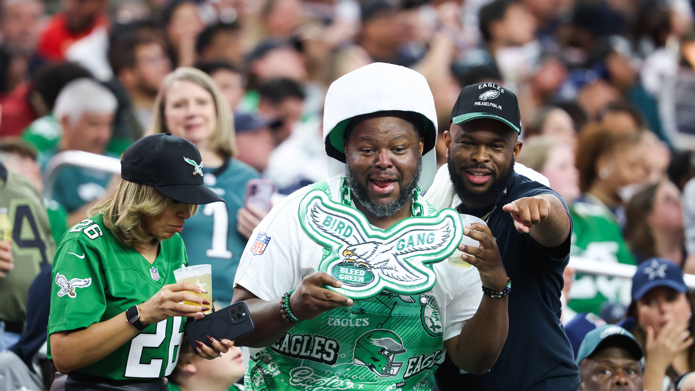 Dallas Cowboys Legend Trolls Eagles Fans Ahead of Monday Night Football