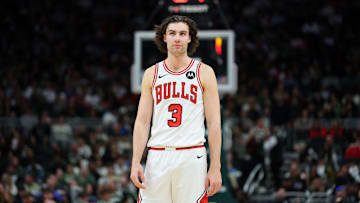 Chicago Bulls v Milwaukee Bucks
