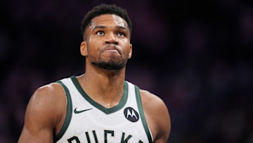 New York Knicks v Milwaukee Bucks