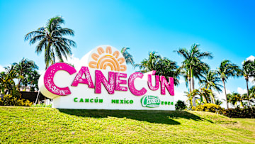 PHOTOS & VIDEO: Snoop Dogg & Katie Ledecky Pump Up Raising Cane’s Leaders with Performance and Fireside Chats at Canecún Conference. Image Credit to Raising Cane's. 