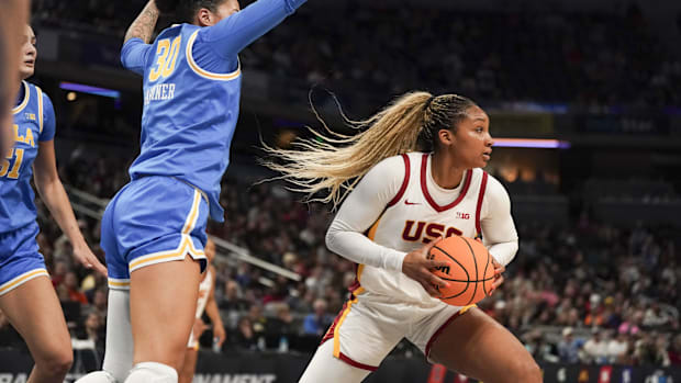 USC Trojans Kiki Iriafen