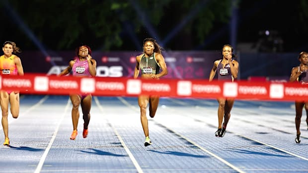 A three-time gold medalist at the Paris Olympics, Thomas finished second behind Brittany Brown in the 200 at Athlos. 