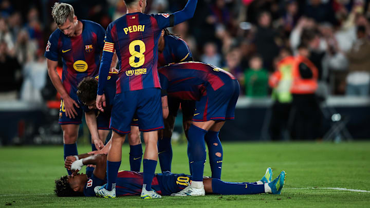 Lamine Yamal verletzt am Boden