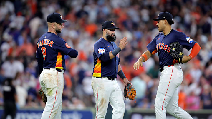 Cubs Fight to Maintain Lead As Recent Results Spark Urgency in Divisional  Race