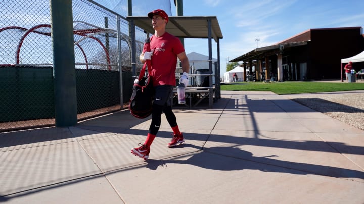 Cincinnati Reds shortstop Matt McLain (9) walks to take live batting practice during spring training workouts, Thursday, Feb. 15, 2024, at the team   s spring training facility in Goodyear, Ariz.