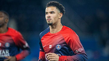 Quel est le salaire de Warren Zaire-Emery ? 