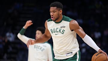 Giannis Antetokounmpo sigue siendo vinculado para pasar de Bucks a Lakers