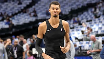 San Antonio Spurs v Dallas Mavericks