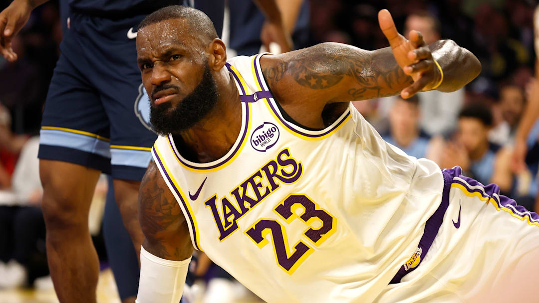 Memphis Grizzlies v Los Angeles Lakers