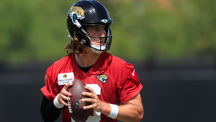 Jacksonville Jaguars quarterback Trevor Lawrence (16) looks to pass during the 10th organized team activity at Miller Electric Center Wednesday, June 4, 2025 in Jacksonville, Fla. [Corey Perrine/Florida Times-Union]