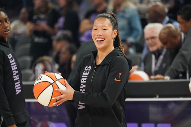 Golden State Valkyries guard Kaitlyn Chen