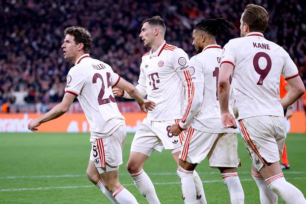 Bayern Munich Cekebrate score Bayern Munich Cekebrate score