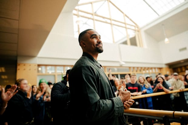 Jalen Hurts speaks at Nike headquarters.