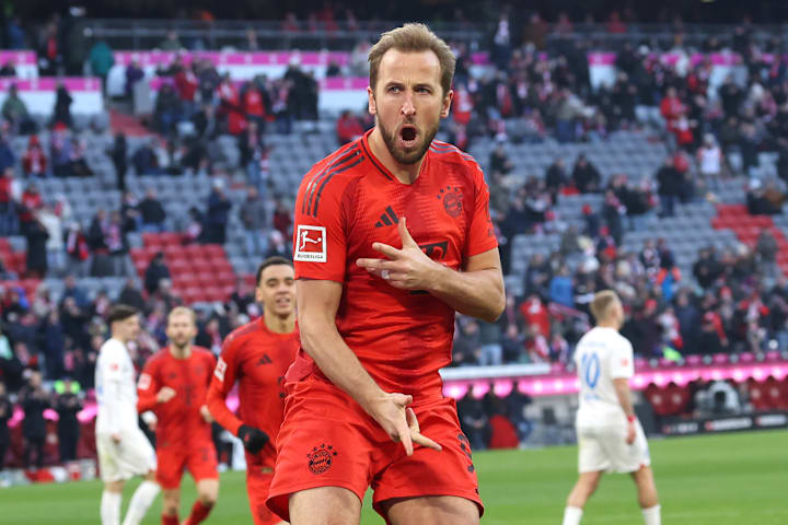 Kane está no topo da lista de artilheiros da Bundesliga