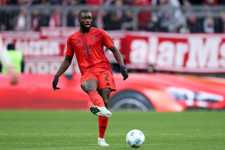 Upamecano era o melhor defensor do Bayern até se lesionar