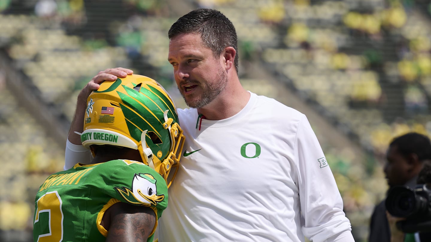 Dan Lanning Responds To Mike Gundy's Comments About Oregon Ducks' Money