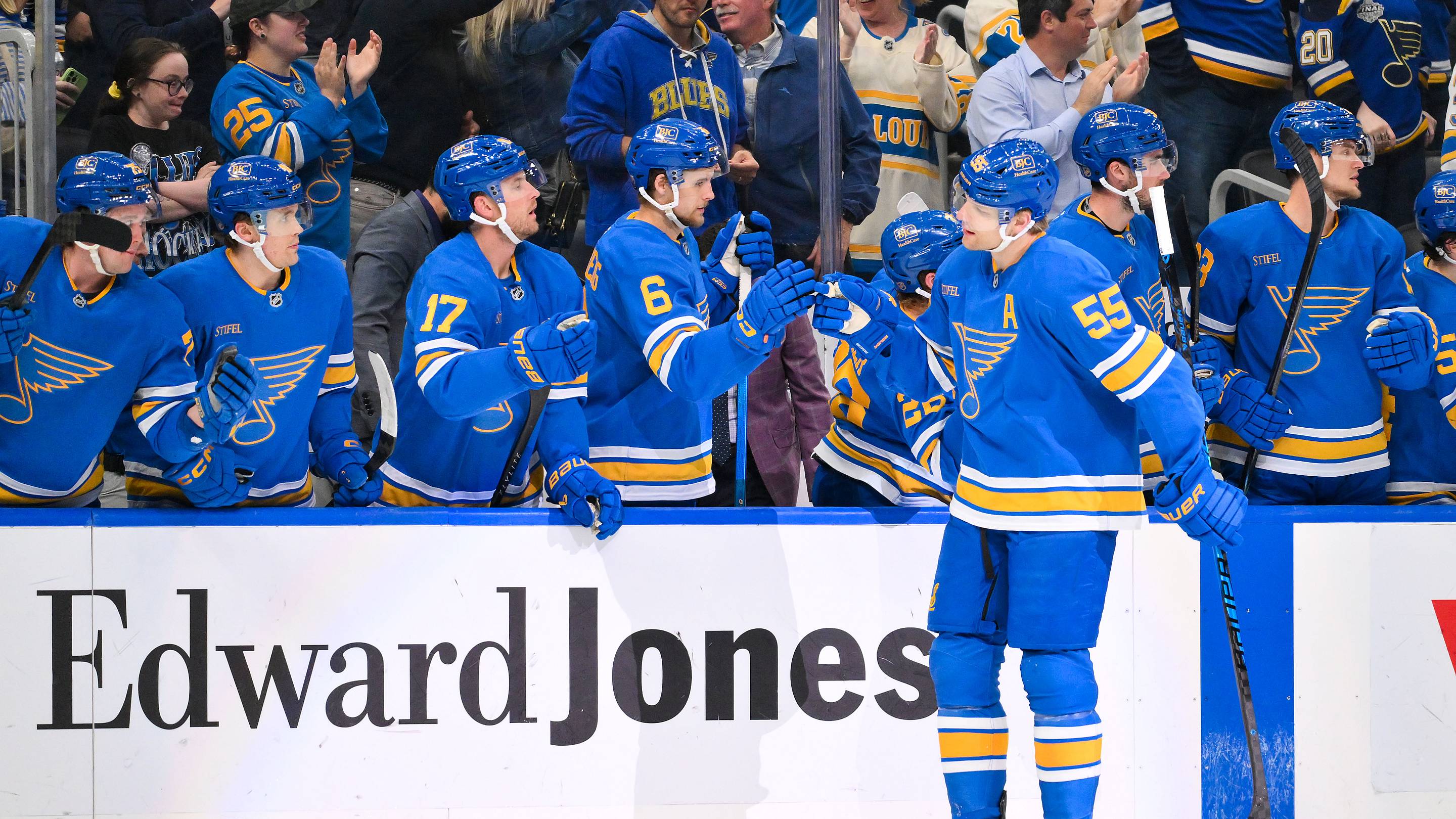 Parayko passes Jackman in his 804th game as a Blue