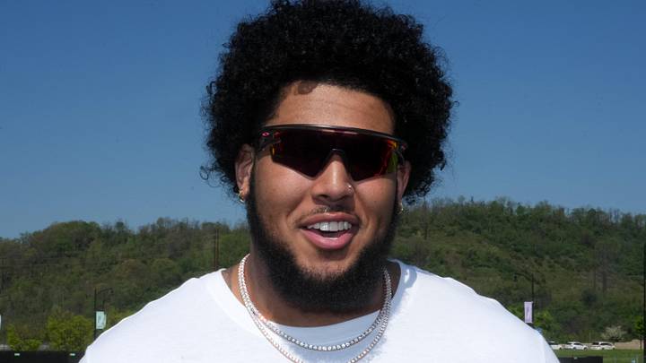 Alabama Crimson Tide tackle Kadyn Proctor