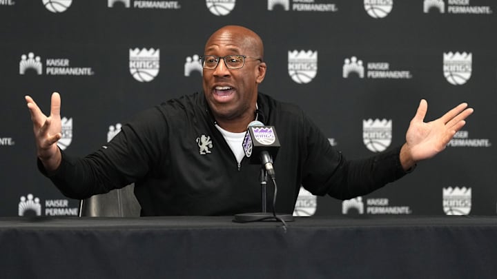 Mike Brown tallied a 107–88 record as Sacramento's head coach.