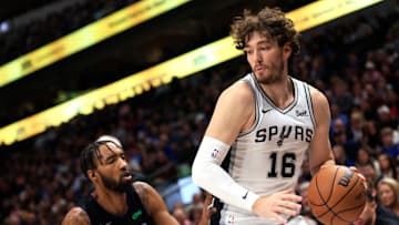 San Antonio Spurs v Dallas Mavericks