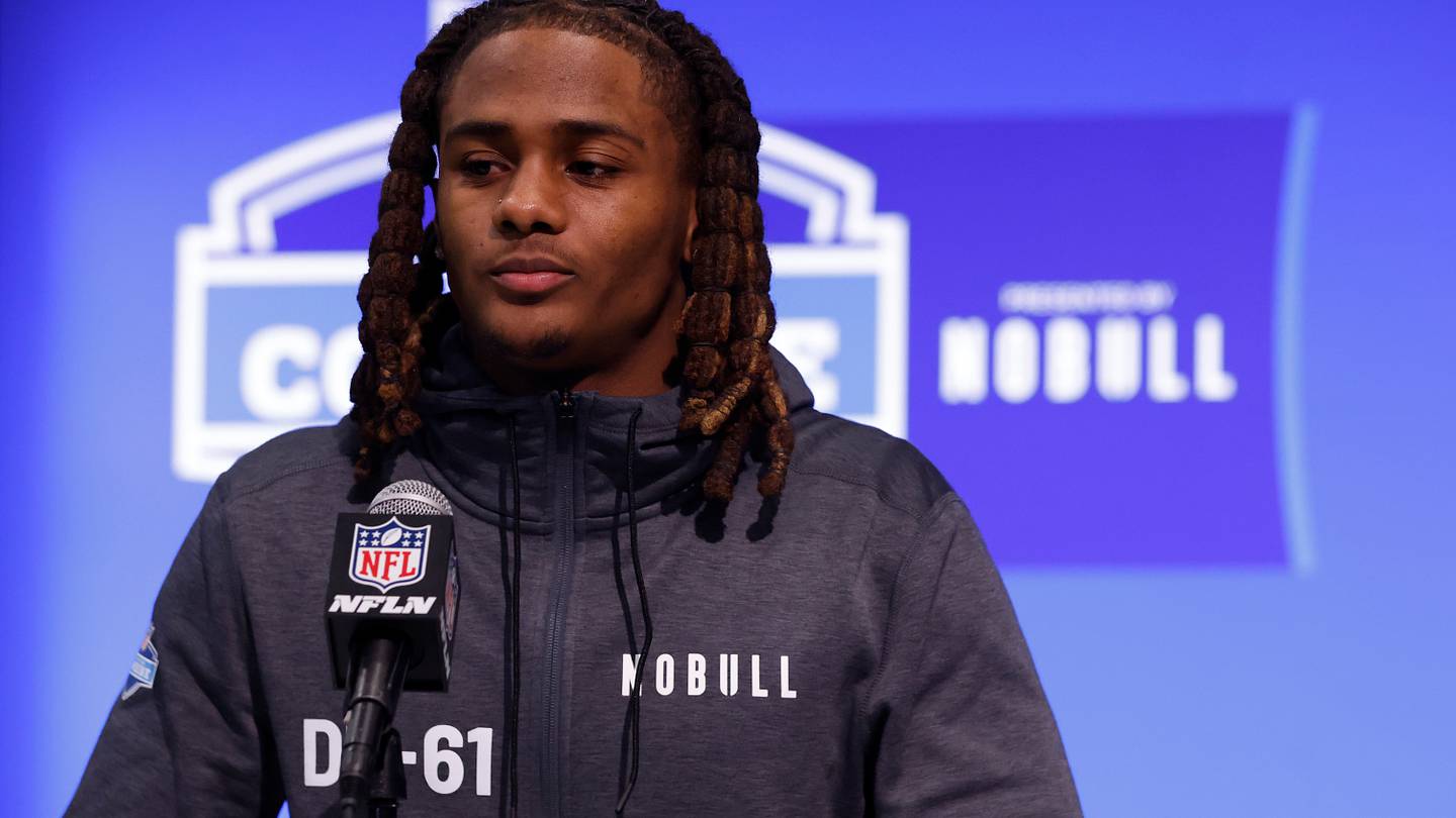 Another Eagles fan favorite is taking a rookie under his wing - Vimarsana News