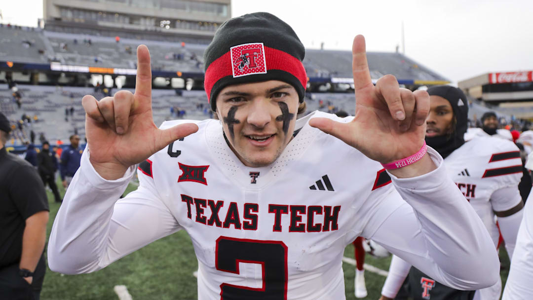 Texas Tech Red Raiders quarterback Behren Morton
