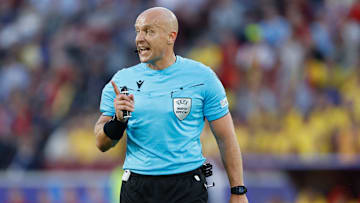Szymon Marciniak est l'arbitre de ce choc.