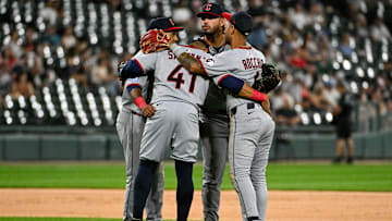 Cleveland Guardians v Chicago White Sox