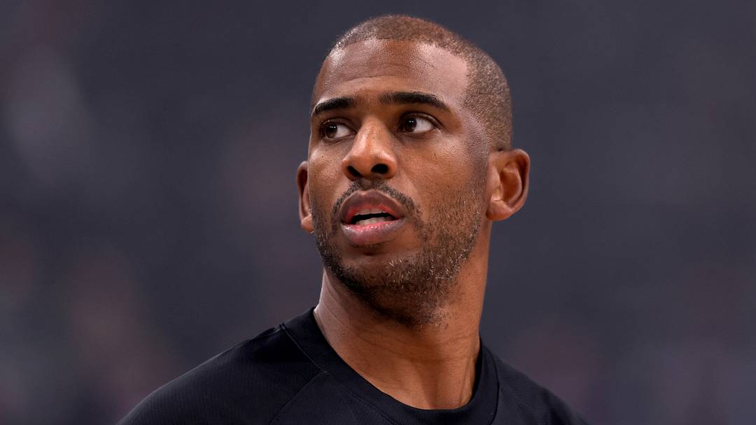 Dallas Mavericks v Los Angeles Clippers