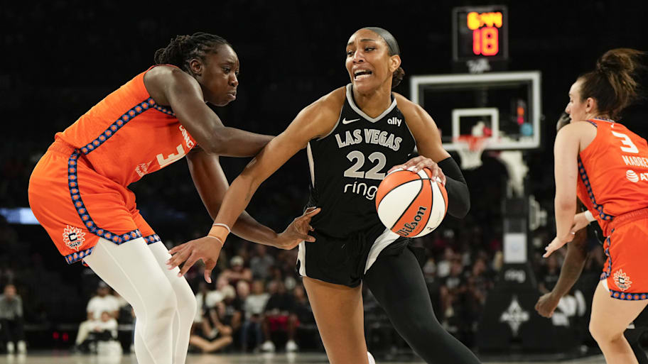 A'ja Wilson became the first player ever to record a 30/20 game on Sunday.  | Lucas Peltier-Imagn Images