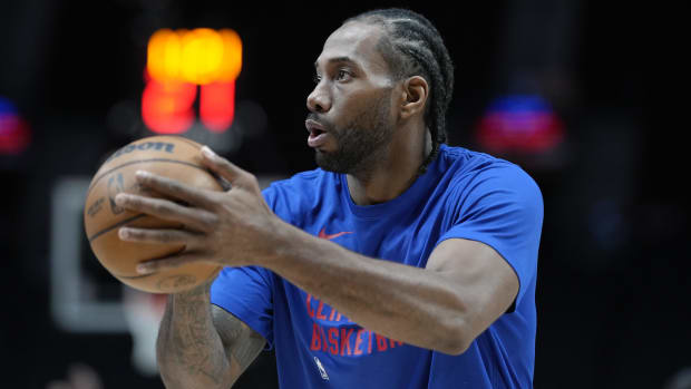 Mar 22, 2024; Portland, Oregon, USA; LA Clippers small forward Kawhi Leonard (2) warms up prior to a