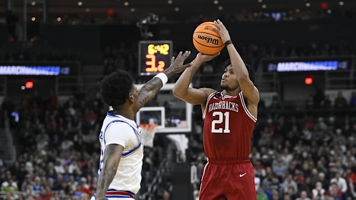 Mar 20, 2025; Providence, RI, USA; Arkansas Razorbacks guard D.J. Wagner (21) looks to shoot against Kansas Jayhawks second half at Amica Mutual Pavilion. Mandatory Credit: Eric Canha-Imagn Images Mar 20, 2025; Providence, RI, USA; Arkansas Razorbacks guard D.J. Wagner (21) looks to shoot against Kansas Jayhawks second half at Amica Mutual Pavilion. Mandatory Credit: Eric Canha-Imagn Images